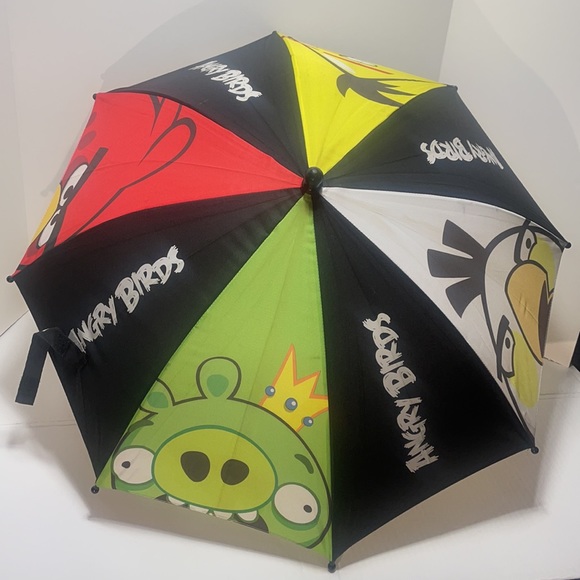 Angry Bird Umbrella ! King Pig And Angry Birds Depicted! - Picture 2 of 11